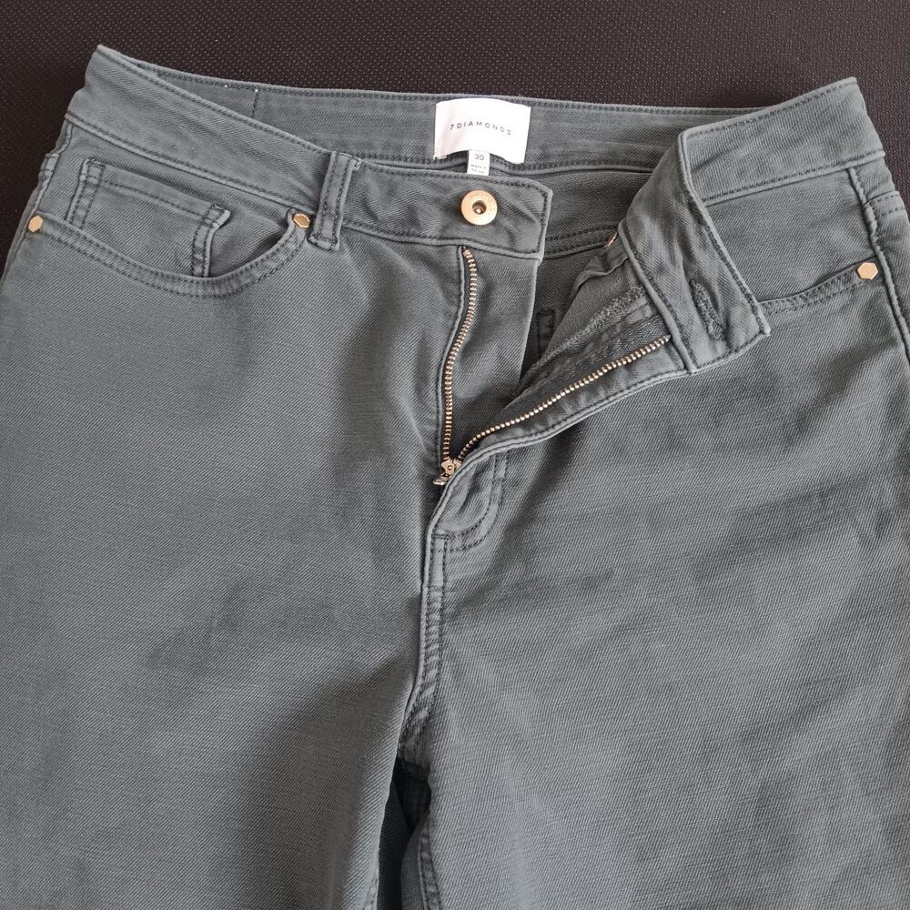 7 Diamonds Generation Kick Flare Relaxed Fit Straight Women's SZ 30 EUC $128 NEW